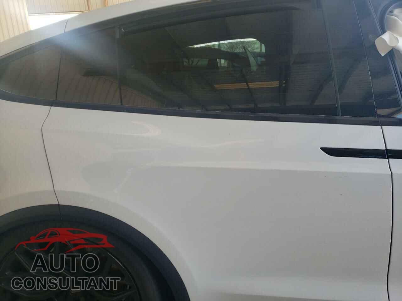 TESLA MODEL X 2023 - 7SAXCBE69PF373339