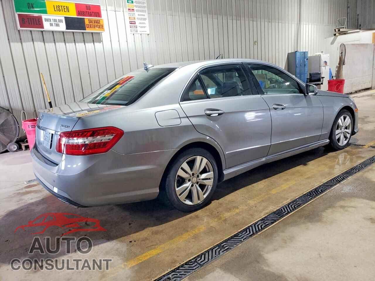 MERCEDES-BENZ E-CLASS 2013 - WDDHF9FB8DA738200