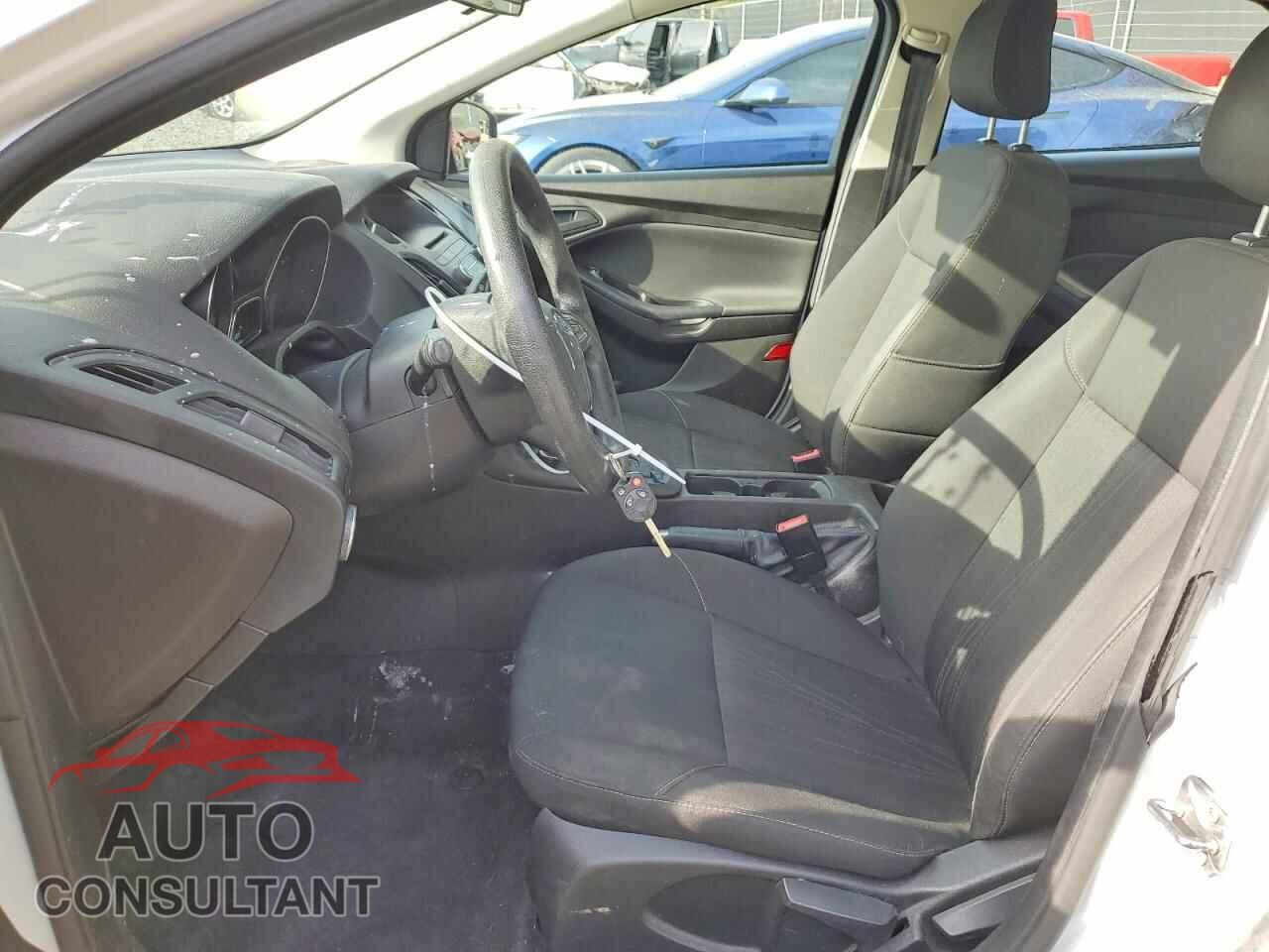 FORD FOCUS 2016 - 1FADP3E27GL348837