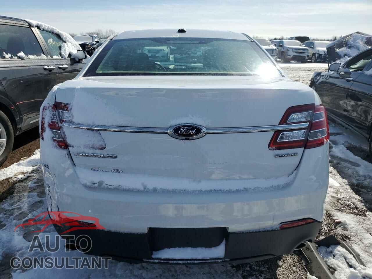 FORD TAURUS 2017 - 1FAHP2D89HG146206