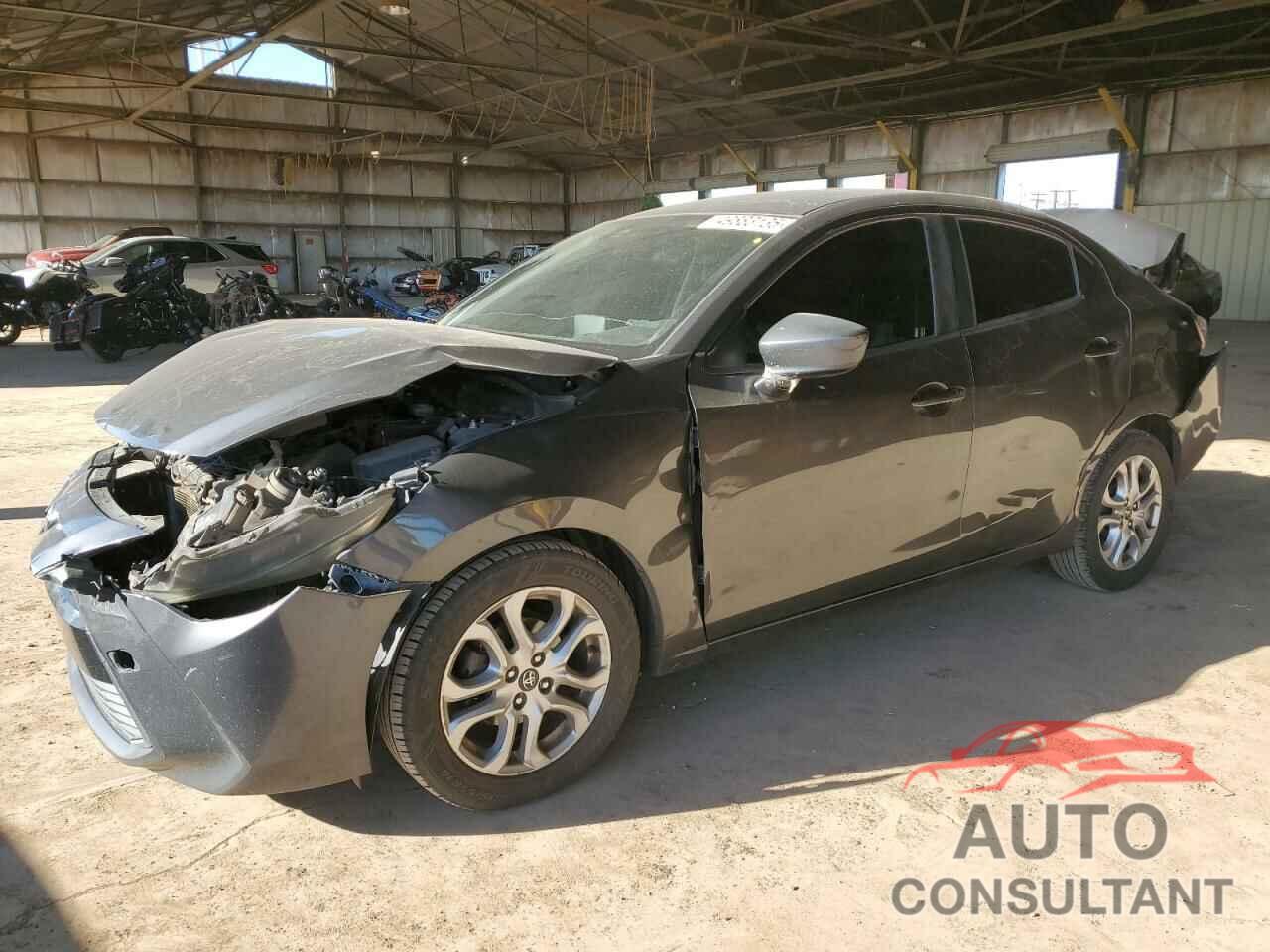 TOYOTA YARIS 2018 - 3MYDLBYV8JY308207