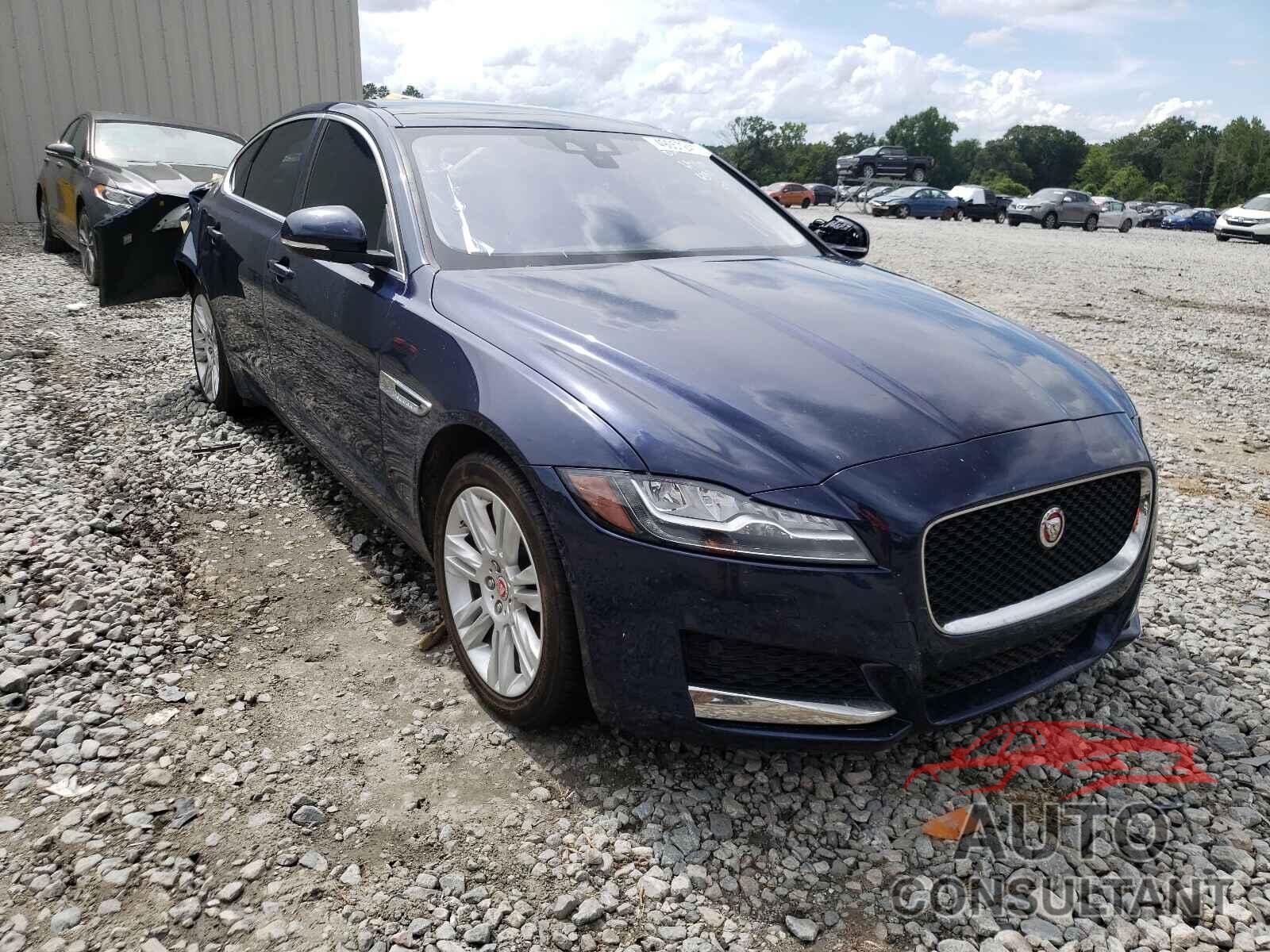 JAGUAR XF 2017 - SAJBD4BV3HCY46390