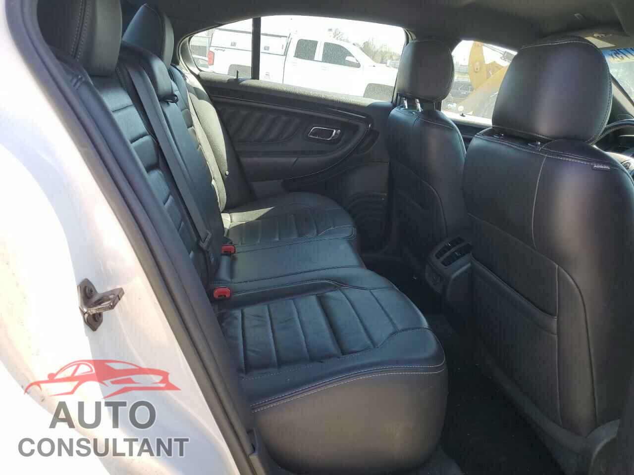 FORD TAURUS 2015 - 1FAHP2KT3FG203228