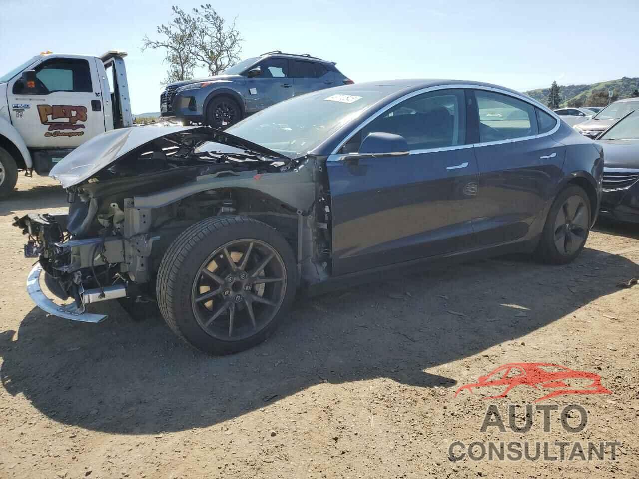 TESLA MODEL 3 2018 - 5YJ3E1EA1JF025711