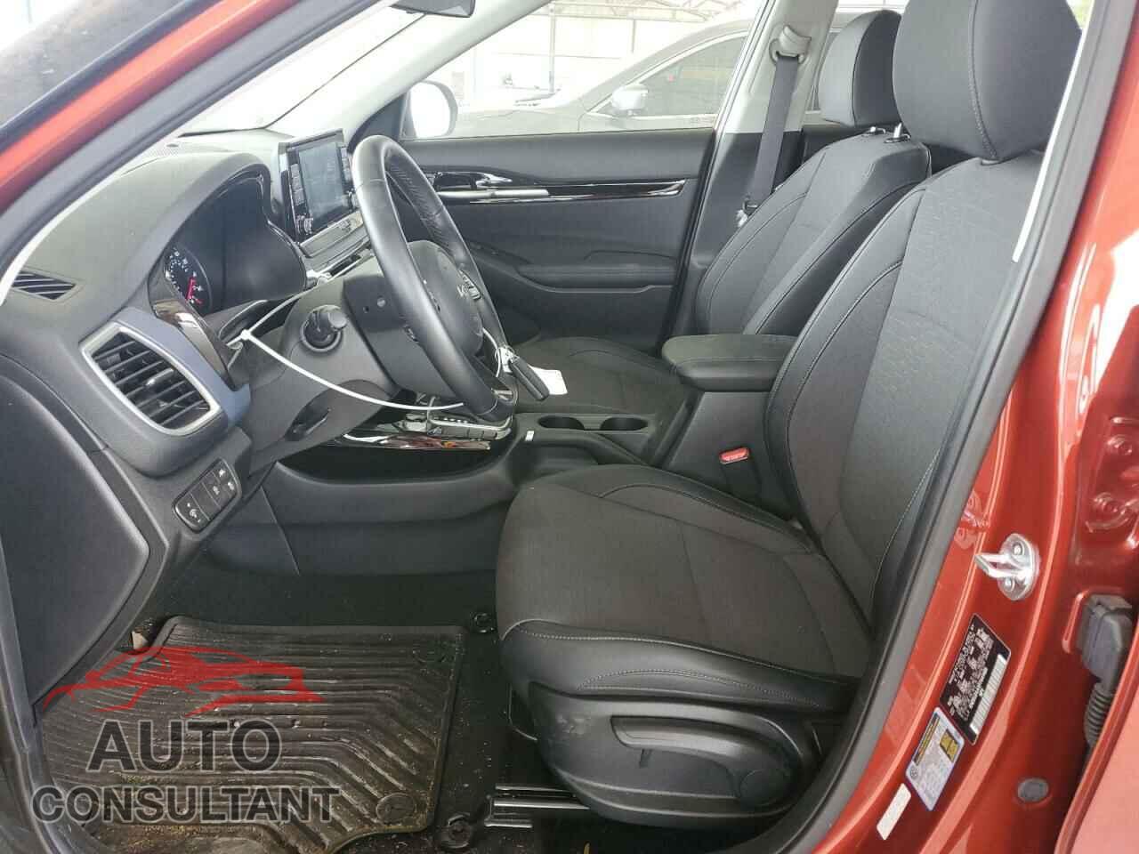 KIA SELTOS 2023 - KNDEU2AAXP7441486