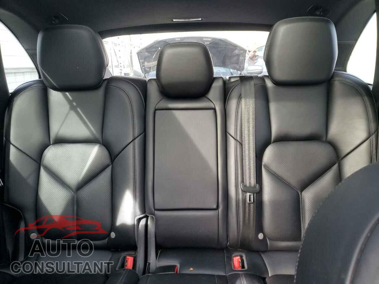 PORSCHE CAYENNE 2017 - WP1AB2A28HLA52849