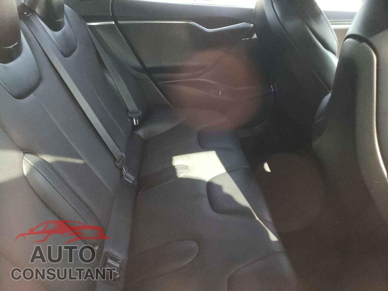 TESLA MODEL S 2016 - 5YJSA1E4XGF159904