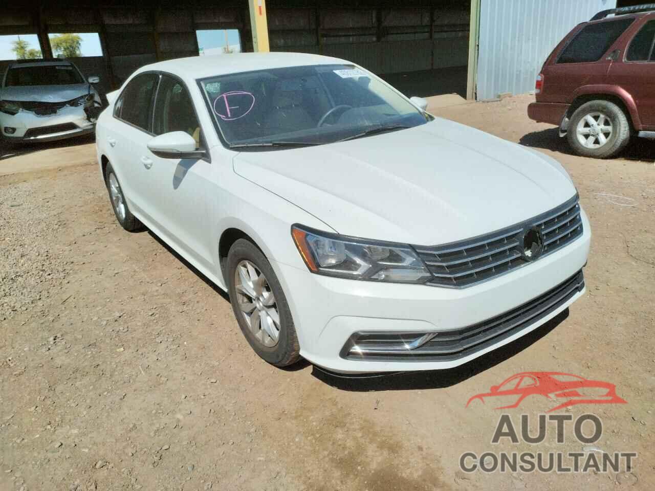 VOLKSWAGEN PASSAT 2018 - 1VWAA7A3XJC004413