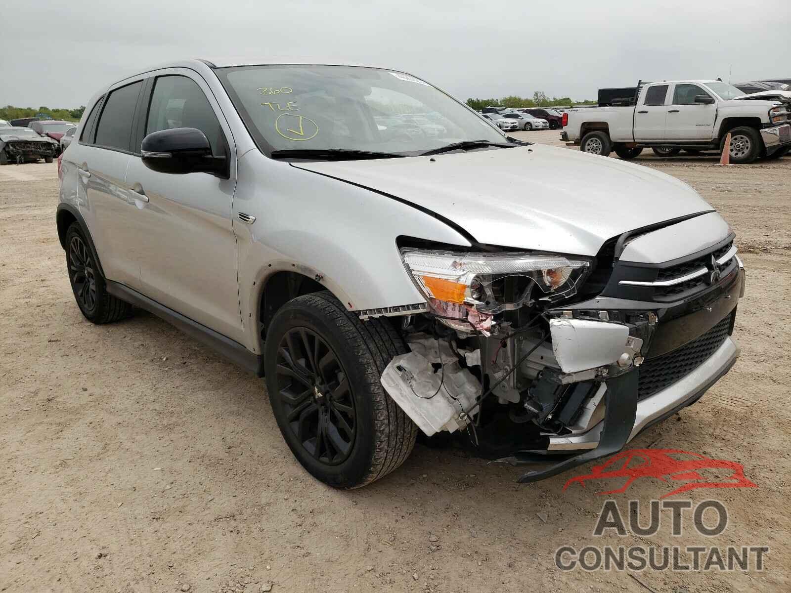 MITSUBISHI OUTLANDER 2018 - JA4AP3AU9JU004989