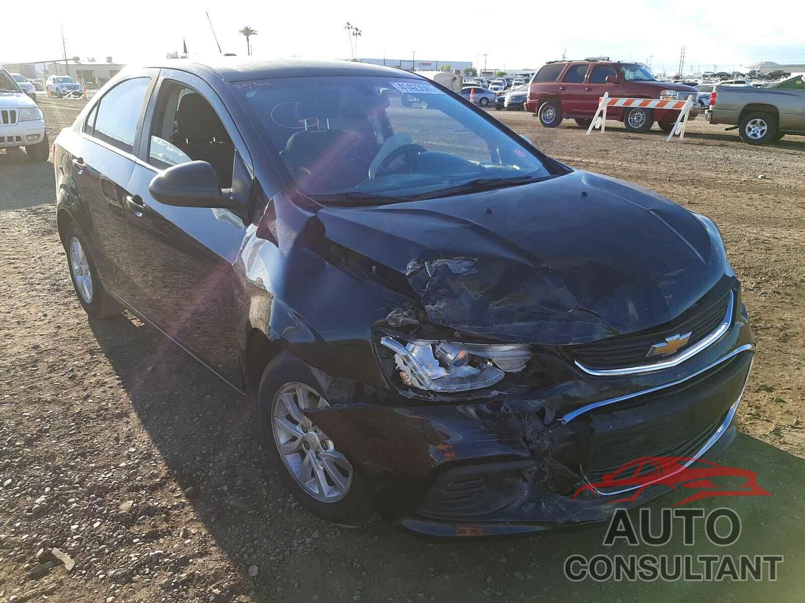 CHEVROLET SONIC 2017 - 1G1JD5SH6H4104630