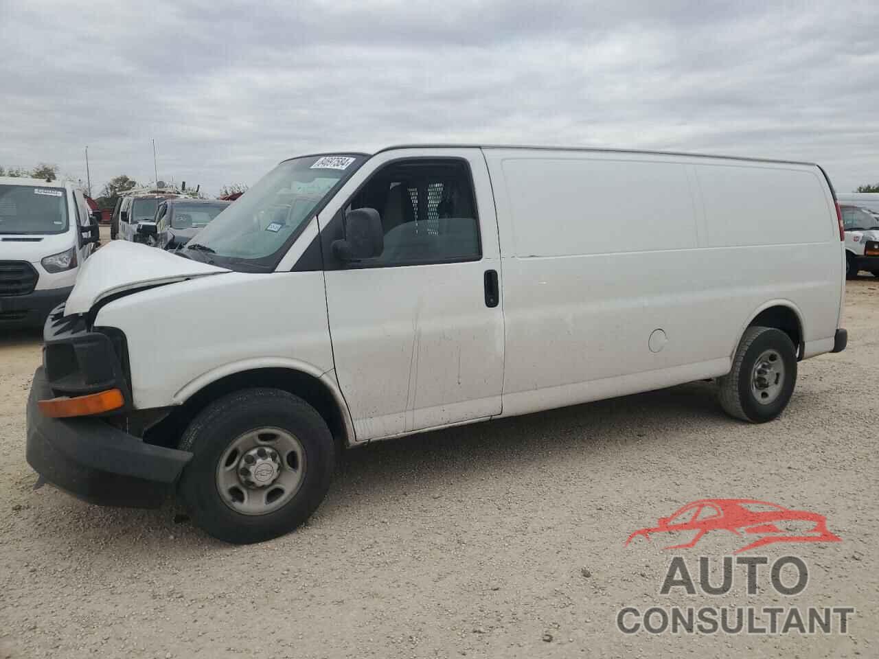 CHEVROLET EXPRESS 2015 - 1GCWGGCF8F1220083