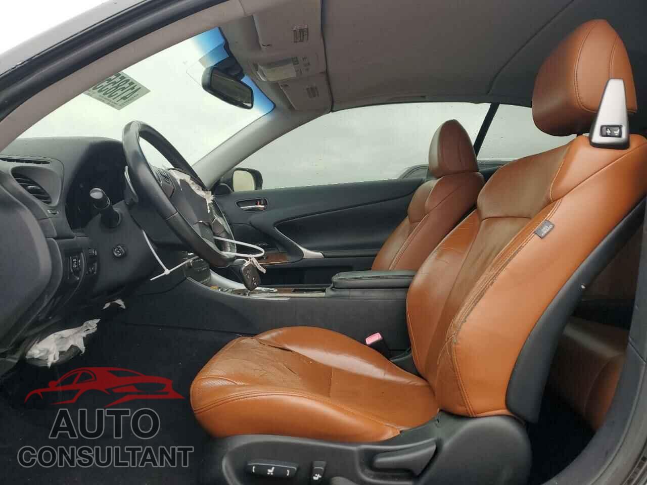 LEXUS IS 2014 - JTHFF2C21E2529906