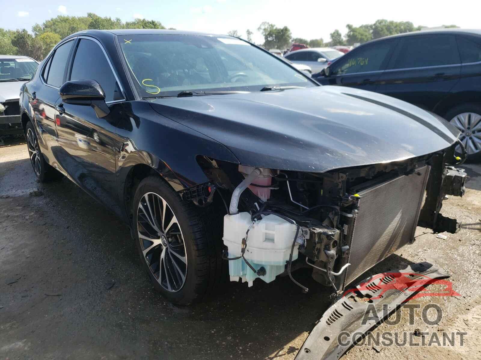 TOYOTA CAMRY 2018 - 4T1B11HK9JU094189