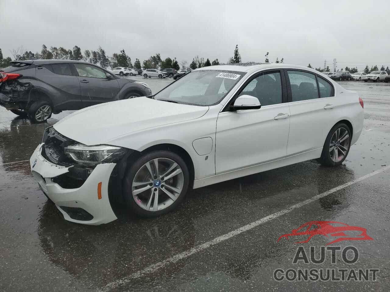 BMW 3 SERIES 2018 - WBA8E1C52JA758822