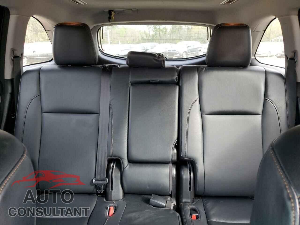 TOYOTA HIGHLANDER 2017 - 5TDKZRFH4HS516418