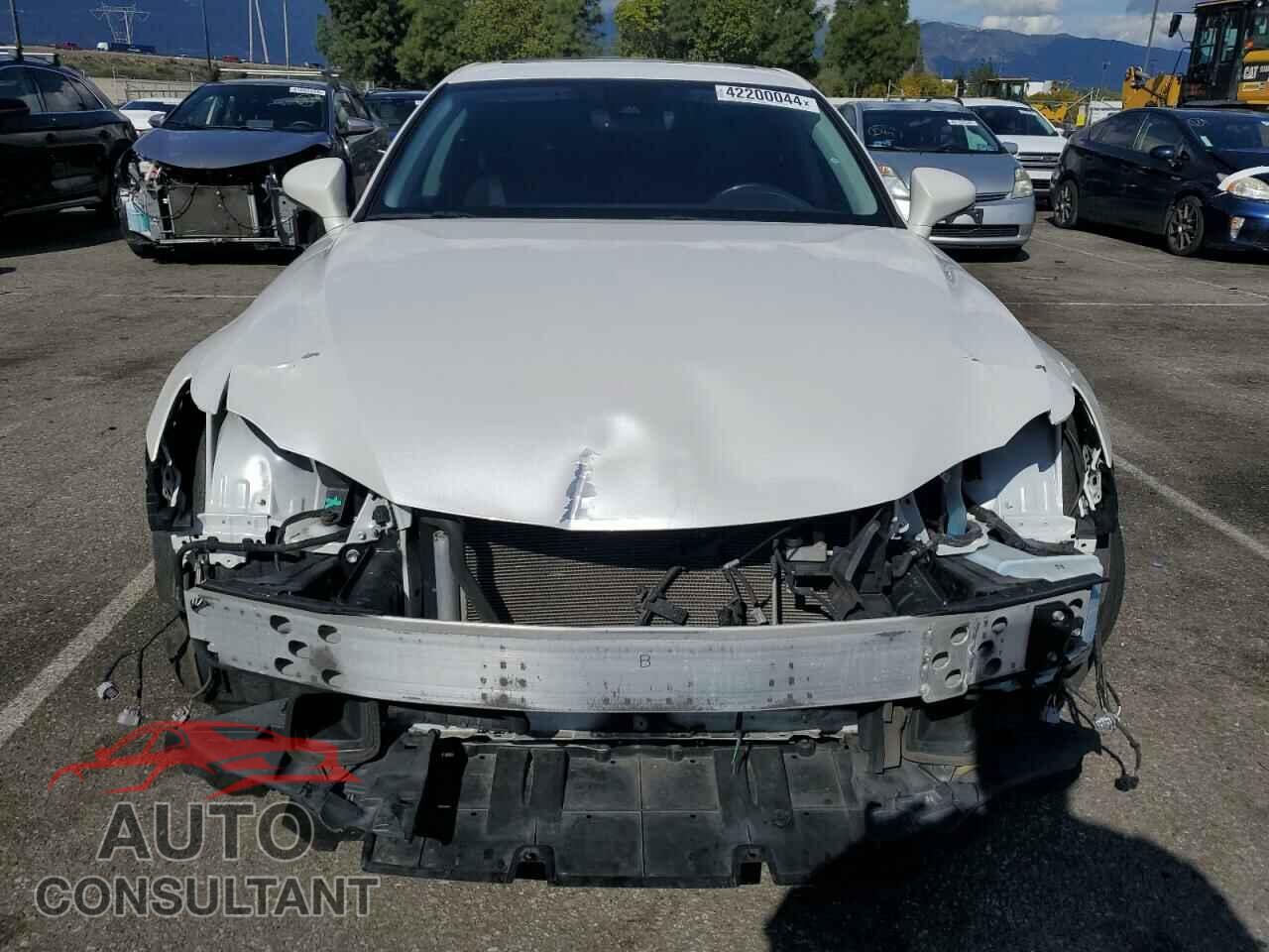 LEXUS IS 2017 - JTHBA1D20H5047078