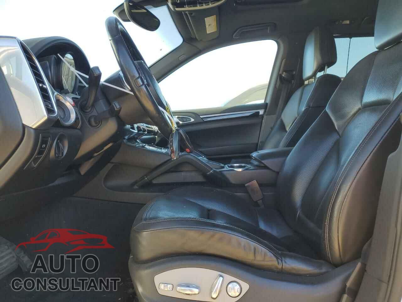 PORSCHE CAYENNE 2013 - WP1AA2A29DLA01034