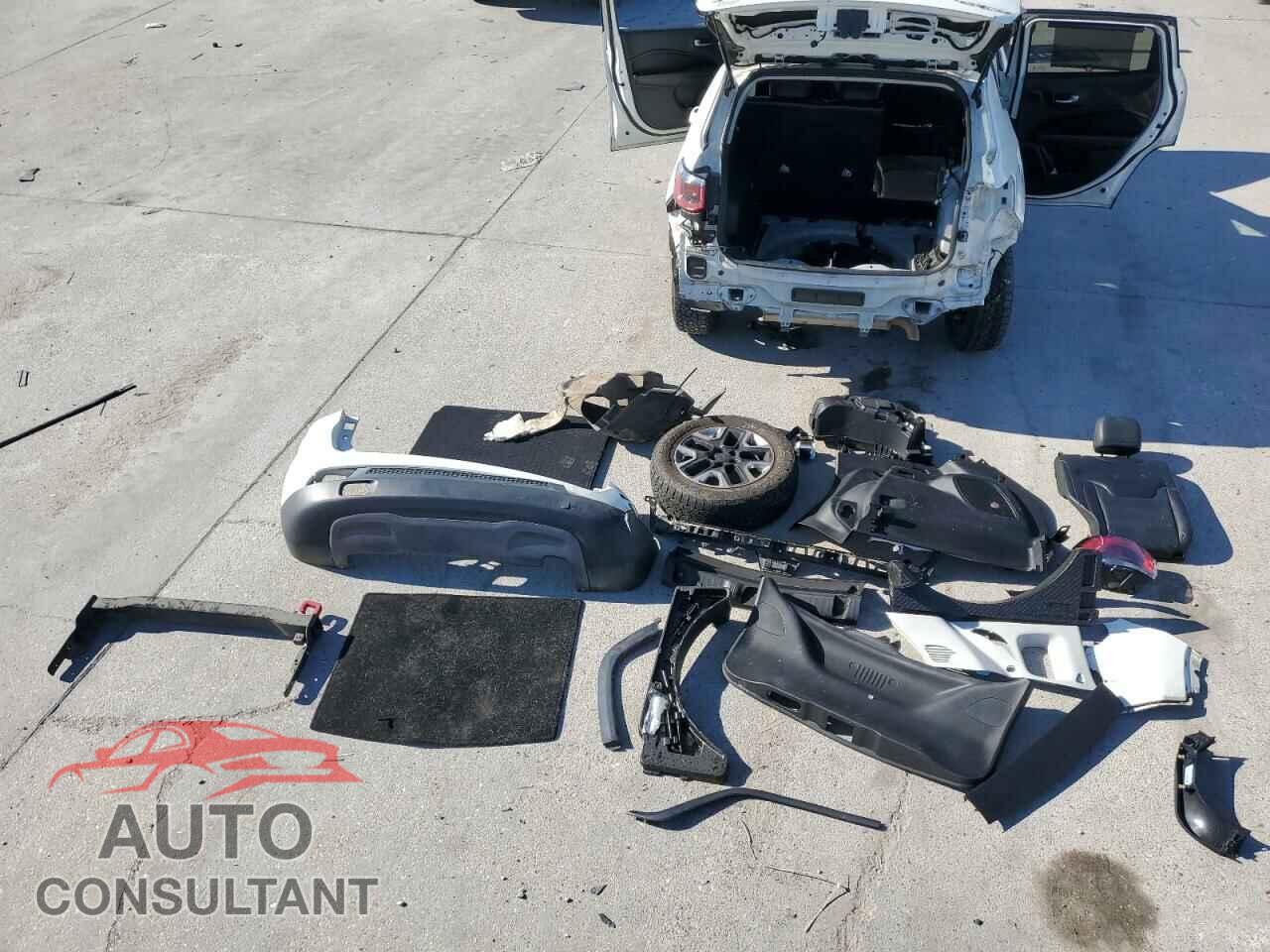 JEEP COMPASS 2017 - 3C4NJDDB3HT632382
