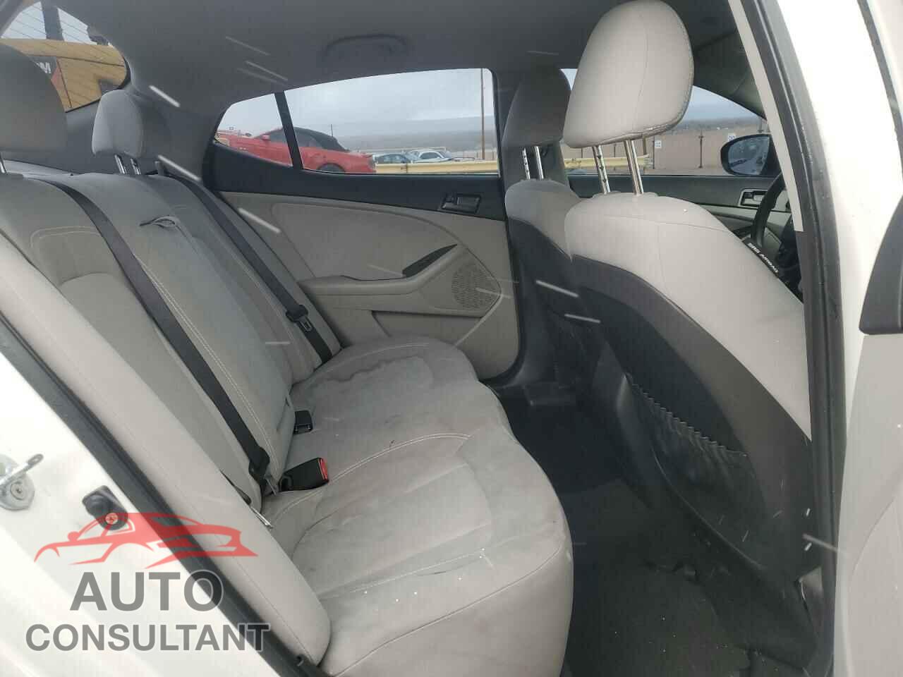 KIA OPTIMA 2011 - KNAGM4A73B5146045