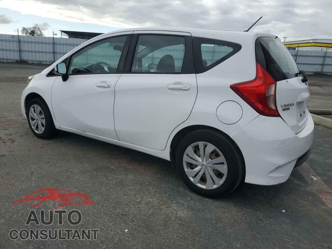 NISSAN VERSA 2017 - 3N1CE2CP2HL376414
