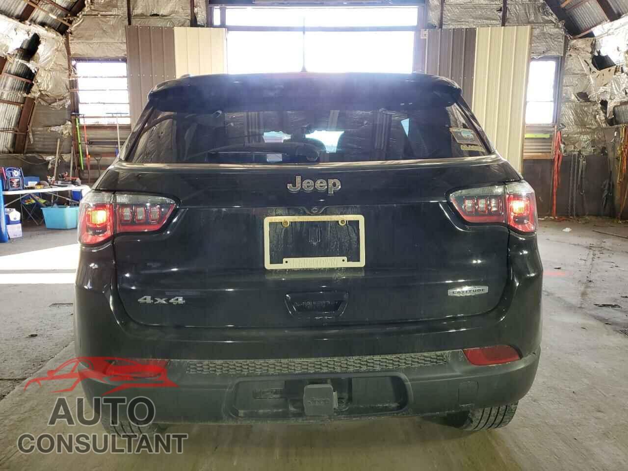 JEEP COMPASS 2018 - 3C4NJDBB1JT154651