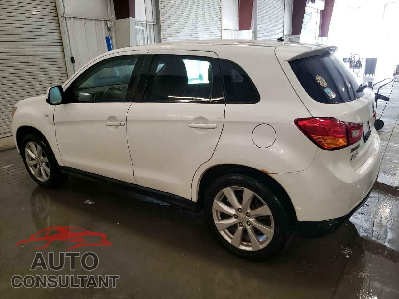 MITSUBISHI OUTLANDER 2013 - 4A4AR3AU2DE011807