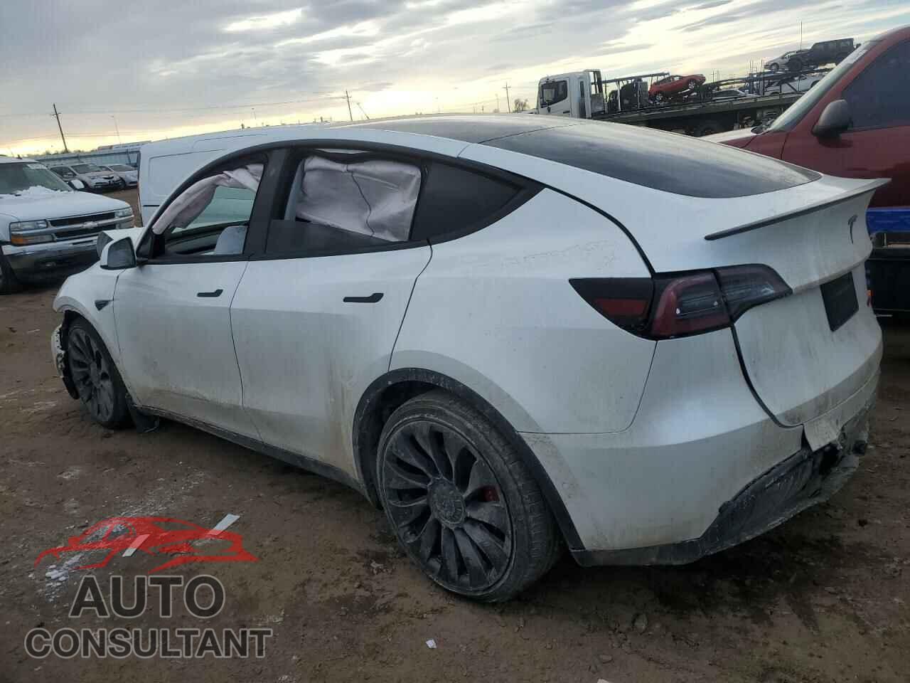 TESLA MODEL Y 2020 - 5YJYGDEF3LF003631