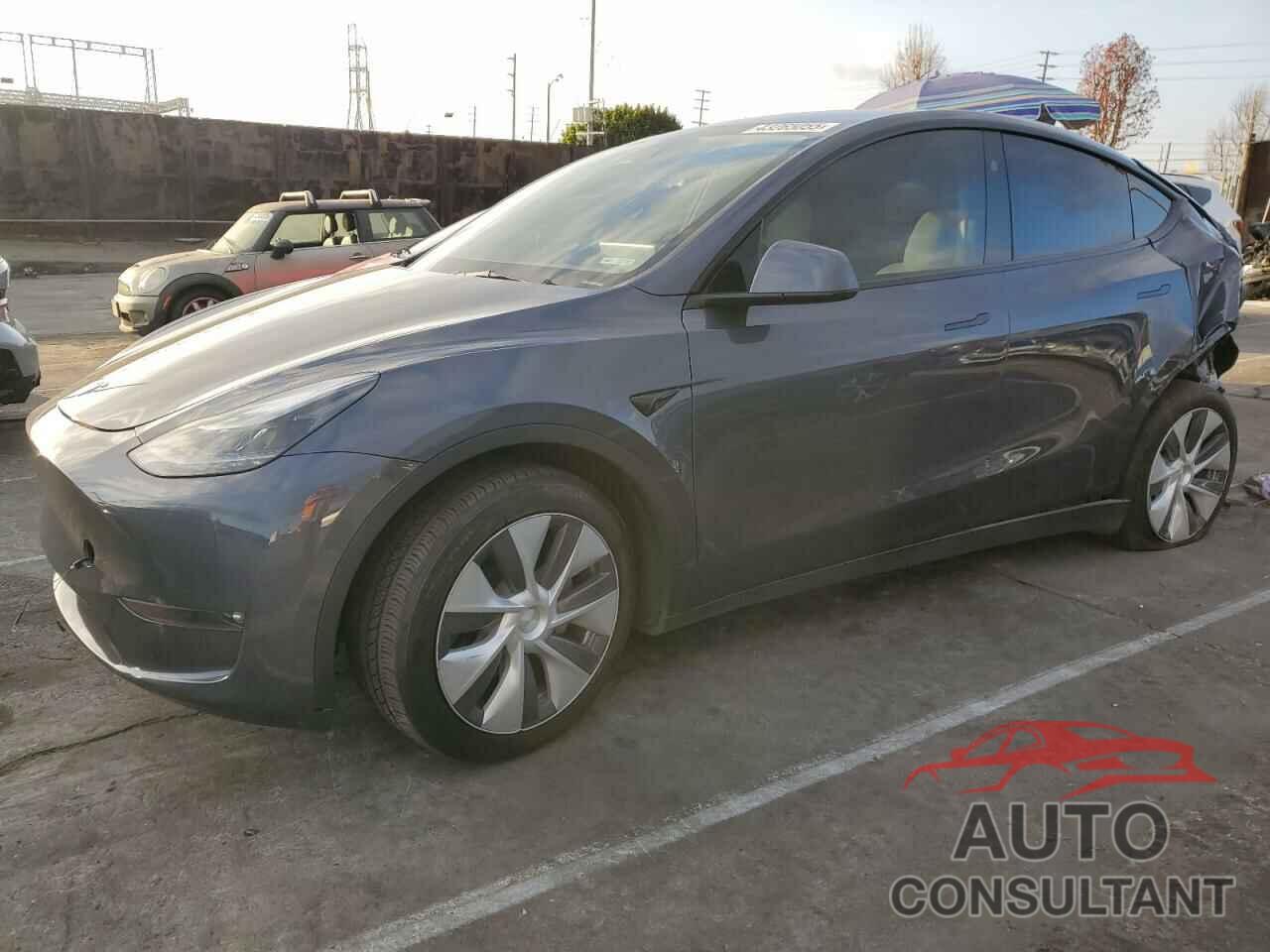 TESLA MODEL Y 2023 - 7SAYGAEE2PF912152