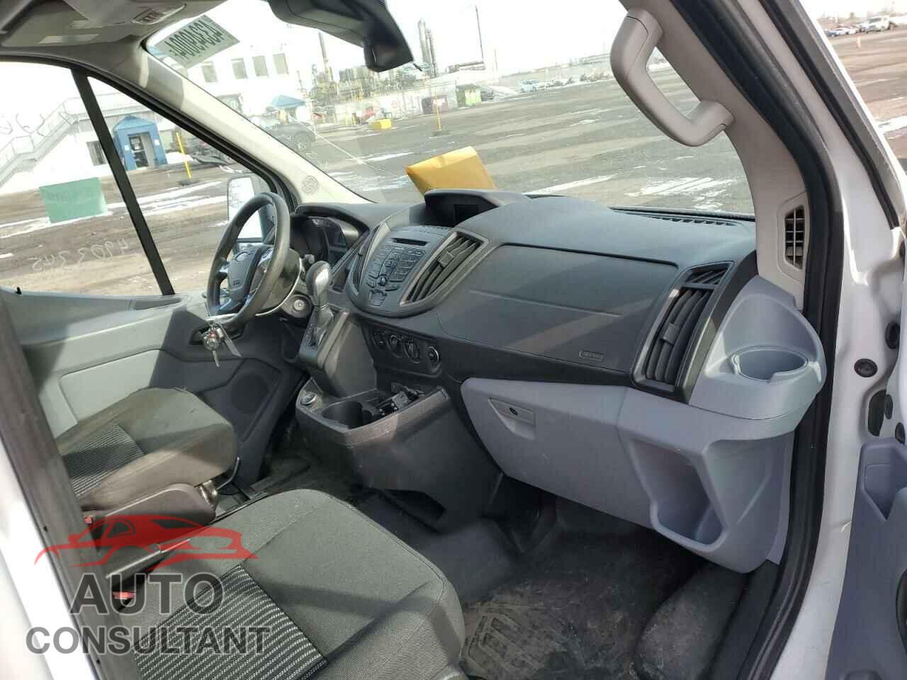 FORD TRANSIT 2018 - 1FTYR2CM6JKB38960