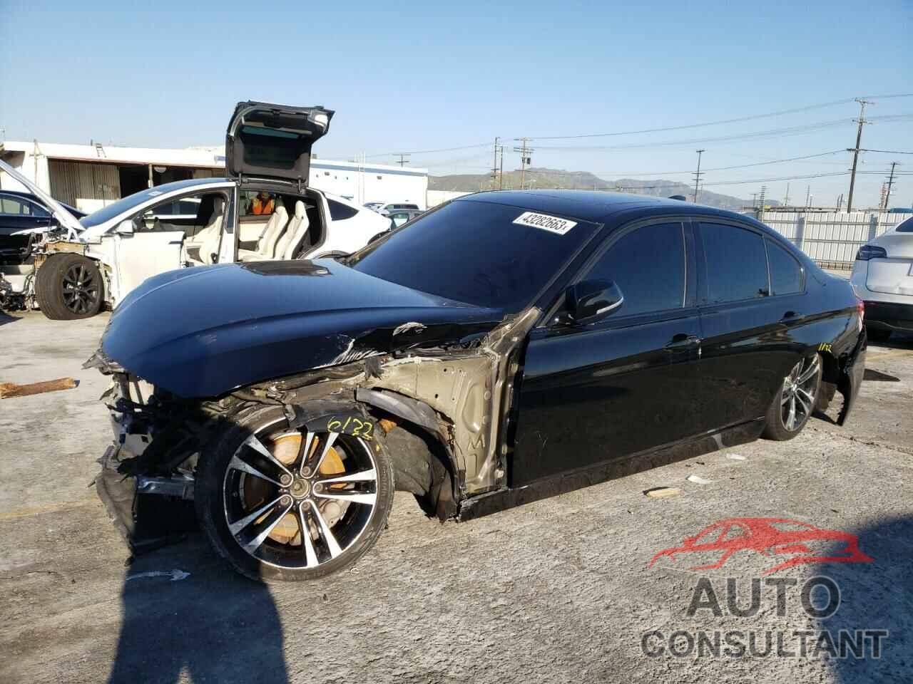 BMW 3 SERIES 2018 - WBA8B3C51JK385108