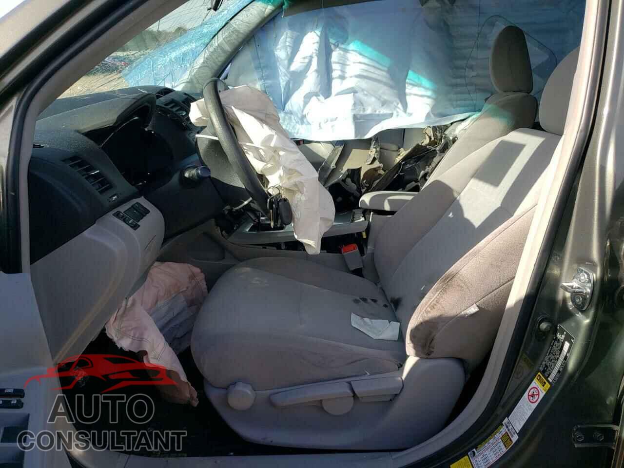 TOYOTA HIGHLANDER 2012 - 5TDBK3EH9CS152394