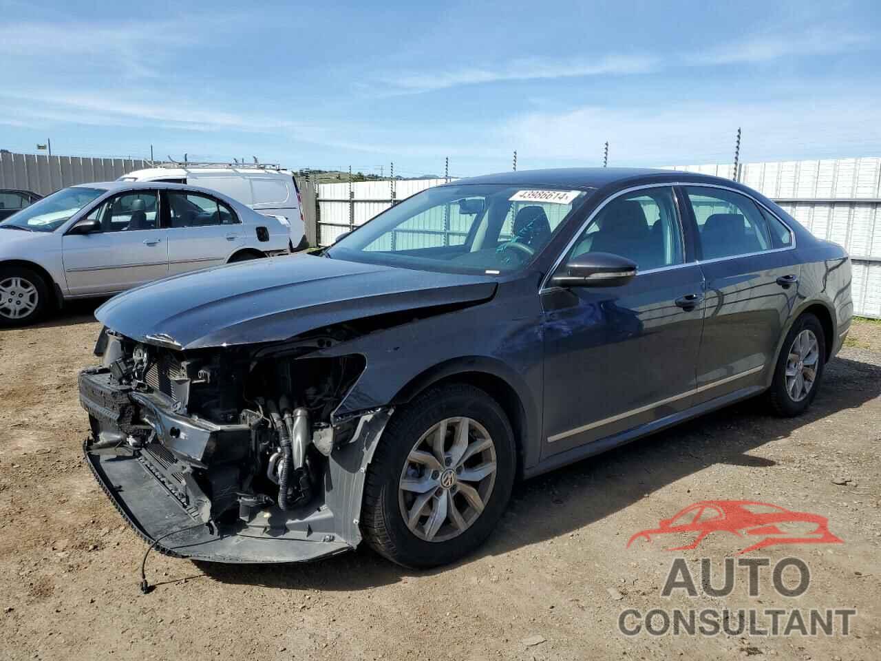 VOLKSWAGEN PASSAT 2017 - 1VWAT7A32HC026698