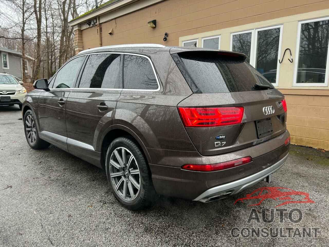 AUDI Q7 2018 - WA1VAAF75JD012632