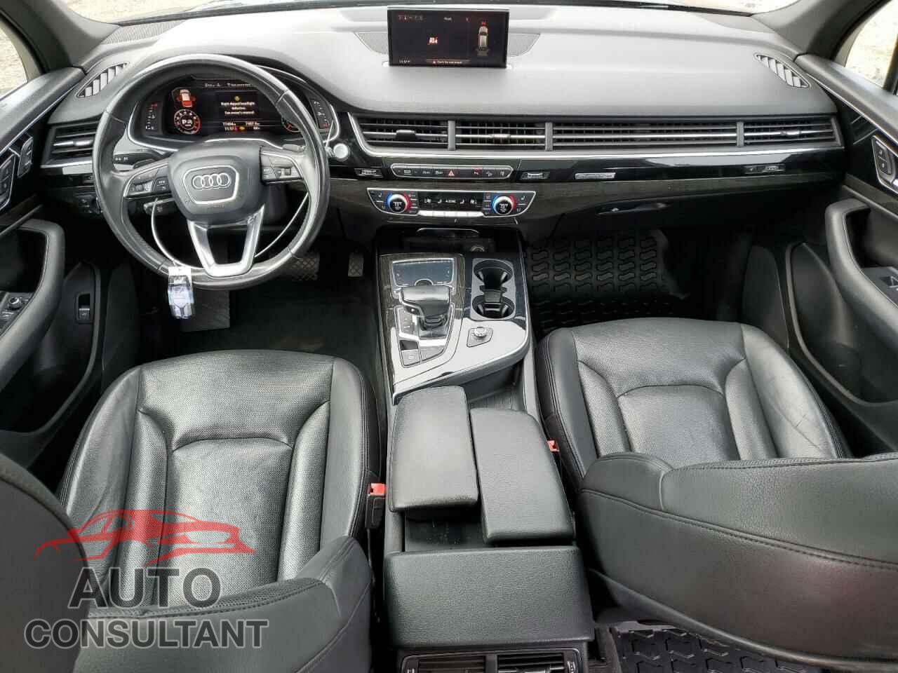 AUDI Q7 2017 - WA1LAAF77HD018174