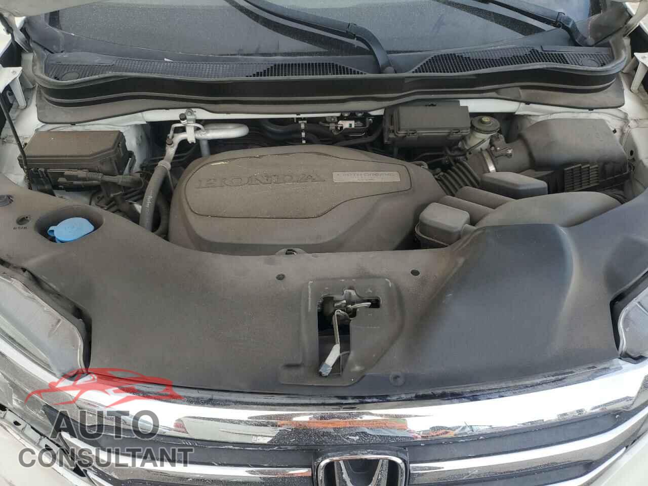 HONDA PILOT 2016 - 5FNYF5H5XGB016183