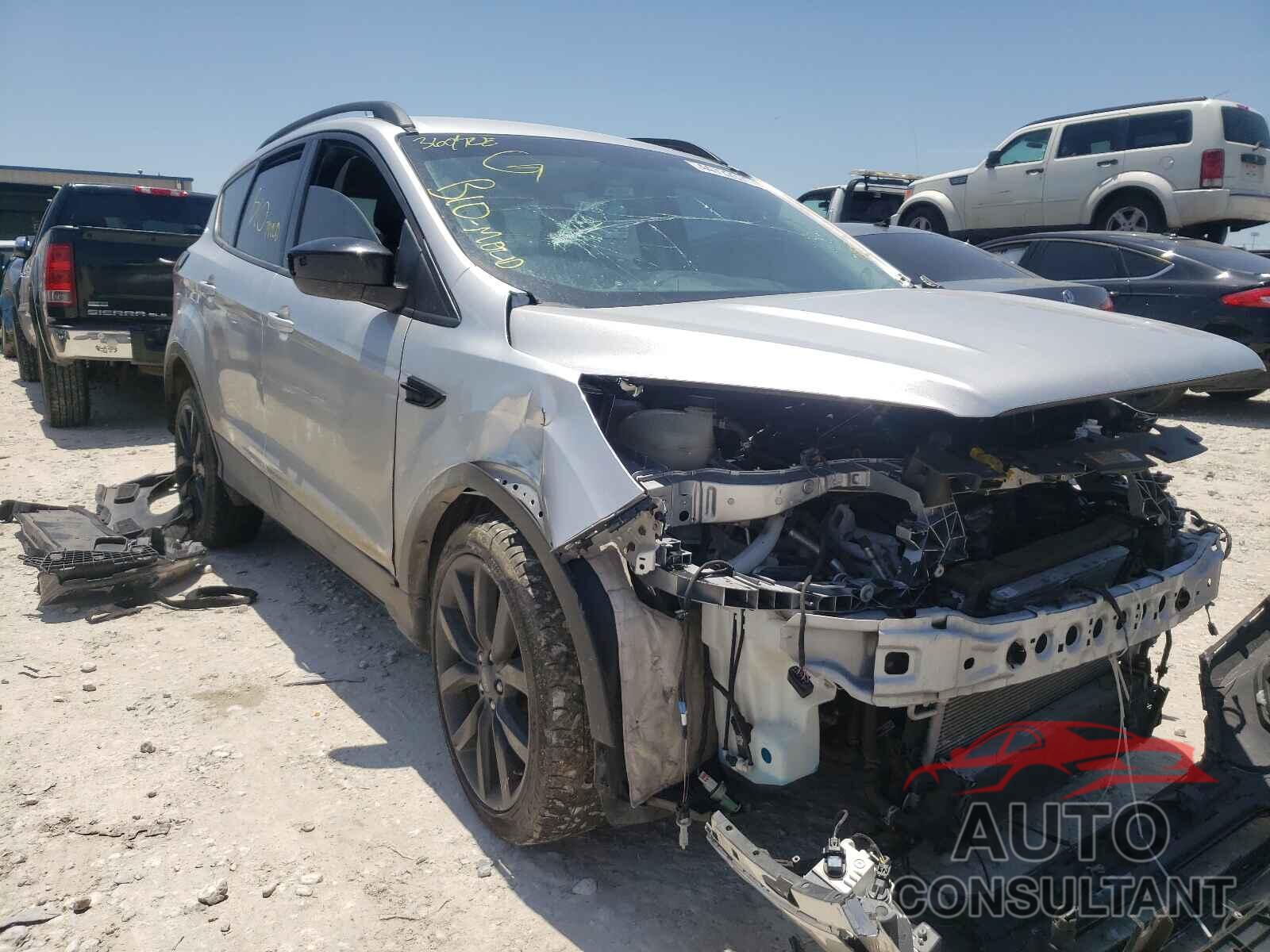 FORD ESCAPE 2019 - 1FMCU0GD2KUB81006