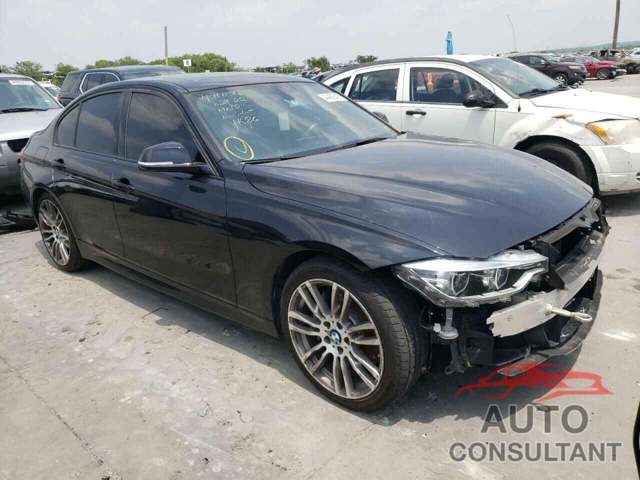 BMW 3 SERIES 2018 - WBA8B3C51JK384962