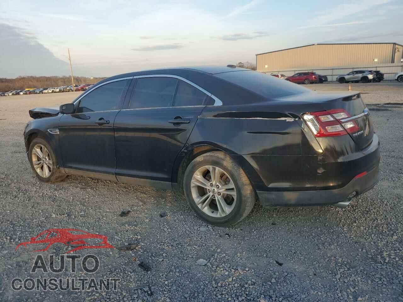 FORD TAURUS 2017 - 1FAHP2D82HG113354