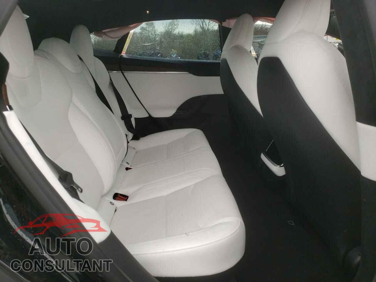 TESLA MODEL S 2021 - 5YJSA1E59MF451919