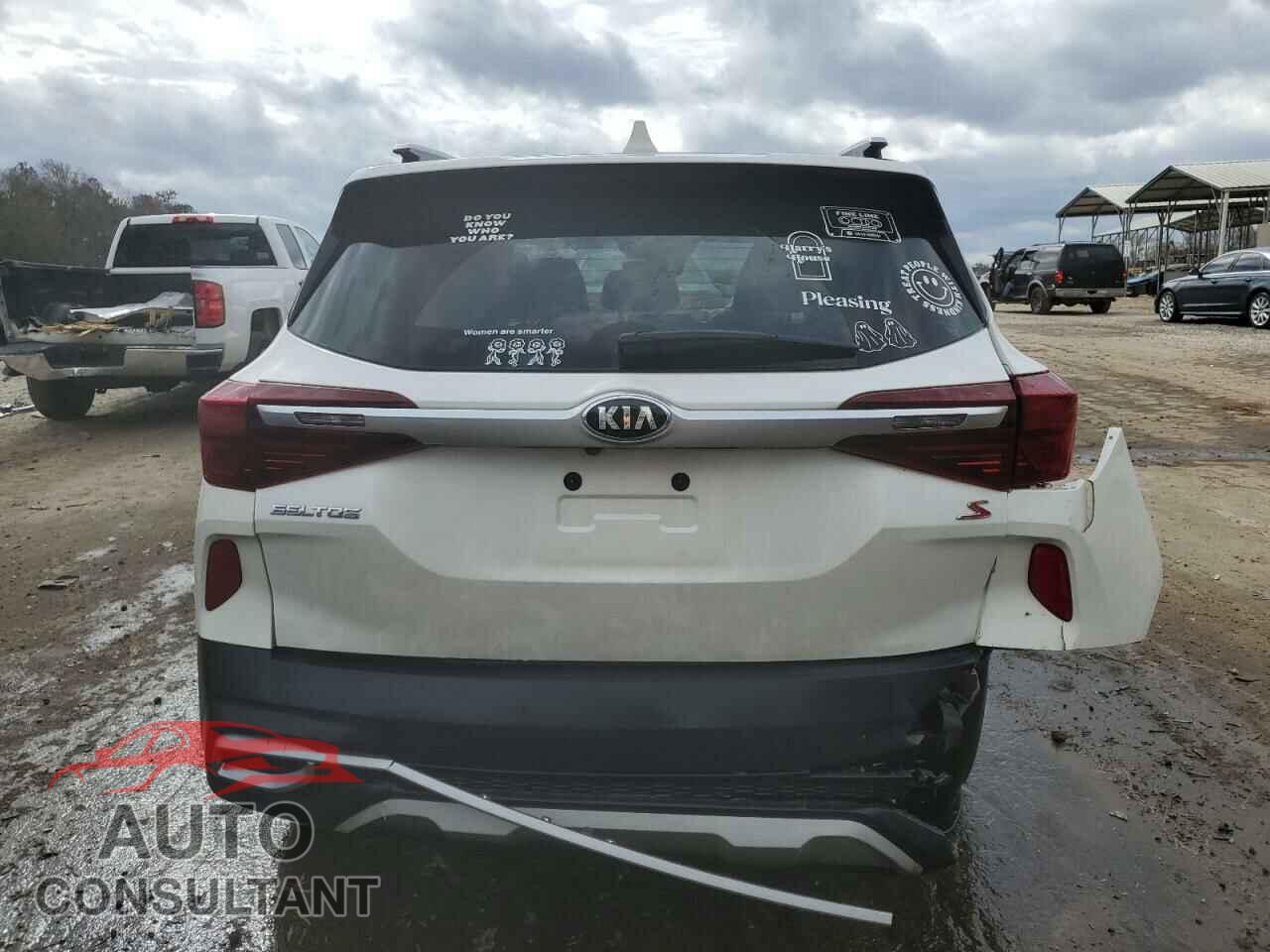 KIA SELTOS 2021 - KNDEUCAA3M7207840