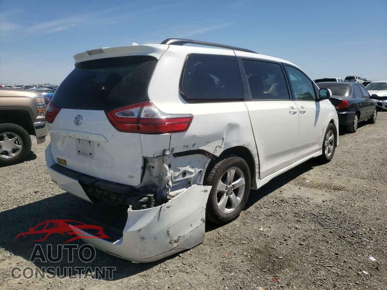 TOYOTA SIENNA 2018 - 5TDKZ3DC2JS906511