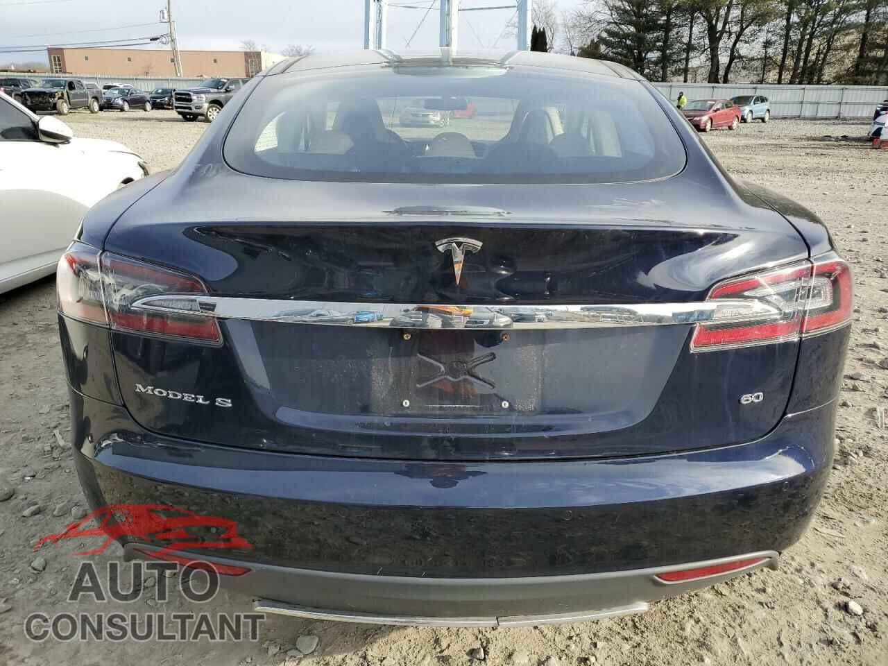 TESLA MODEL S 2014 - 5YJSA1S14EFP35316