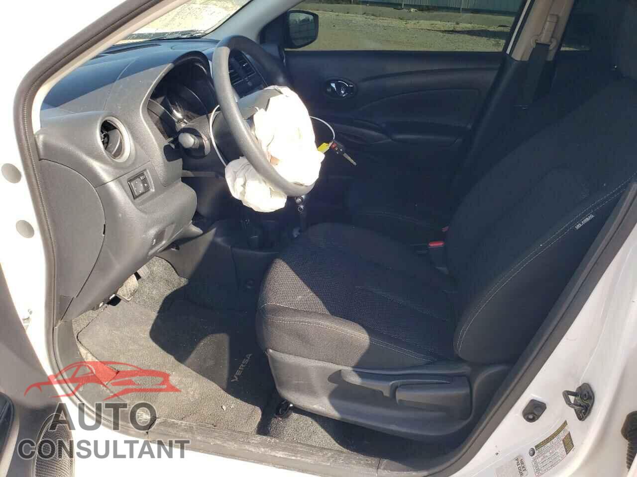NISSAN VERSA 2019 - 3N1CN7AP3KL850166