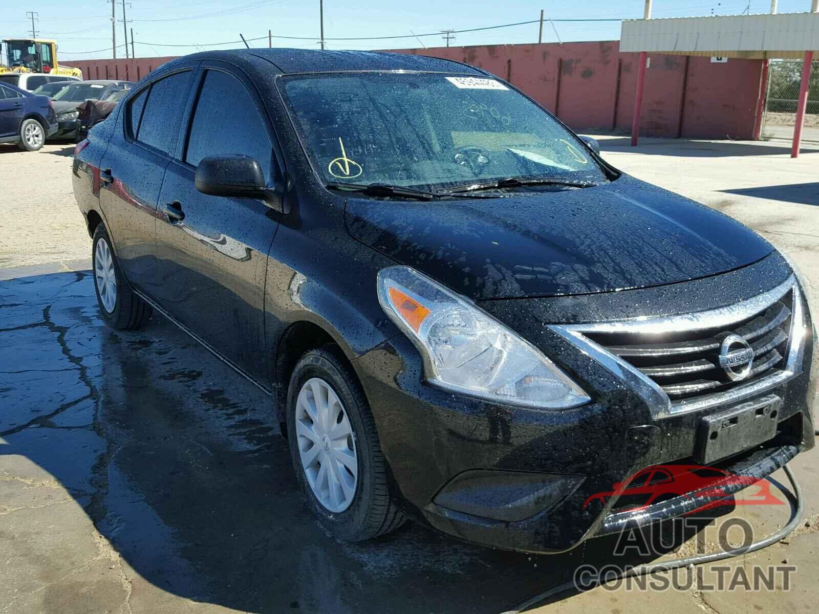 NISSAN VERSA 2015 - 3N1CN7AP8FL926079