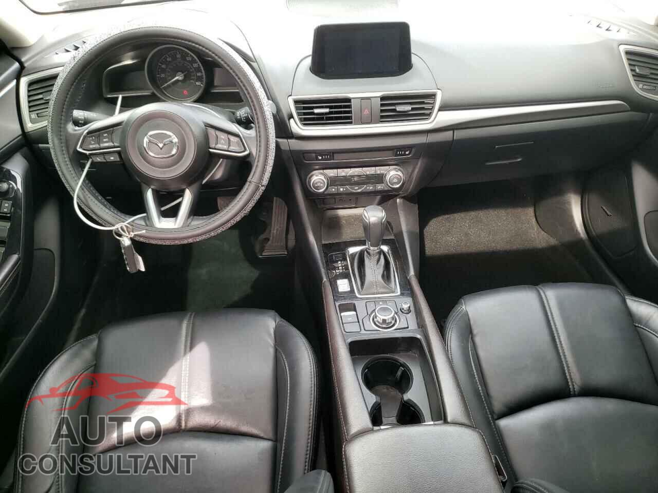 MAZDA 3 2018 - 3MZBN1V30JM245802