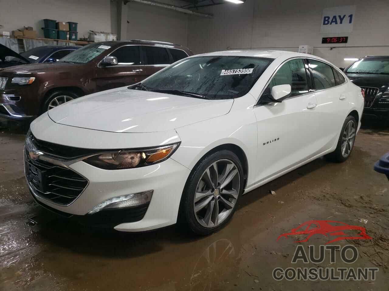 CHEVROLET MALIBU 2022 - 1G1ZD5ST8NF195584