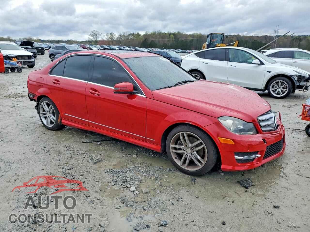 MERCEDES-BENZ C-CLASS 2013 - WDDGF4HB3DA829533