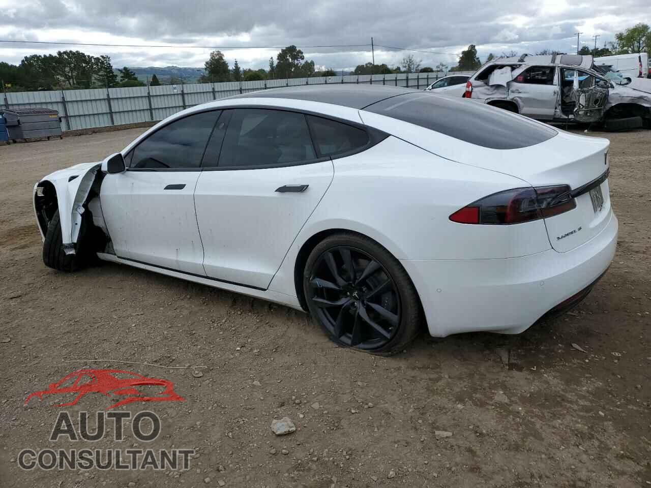 TESLA MODEL S 2018 - 5YJSA1E25JF296142