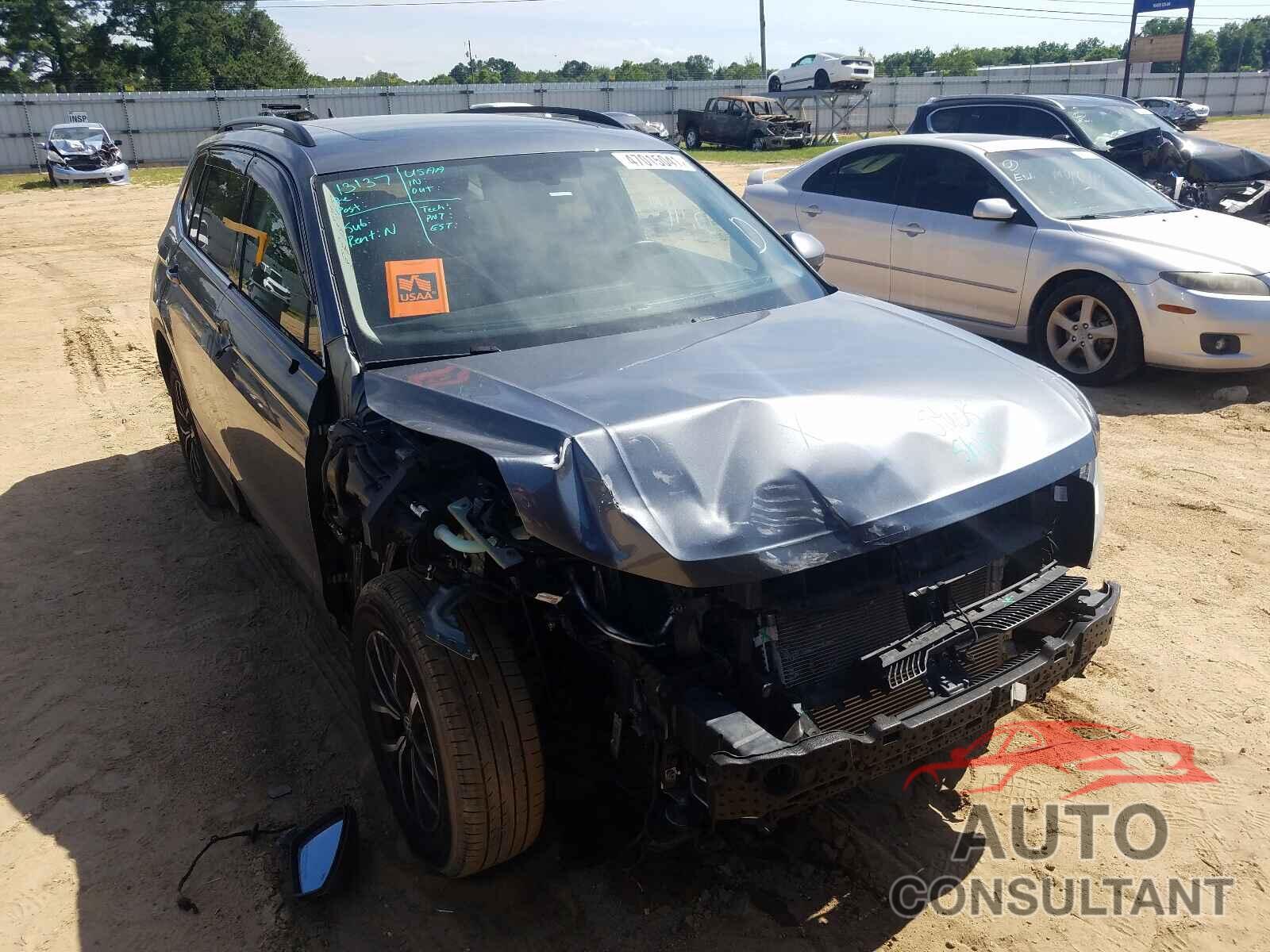 VOLKSWAGEN TIGUAN 2019 - 3VV3B7AX5KM027840