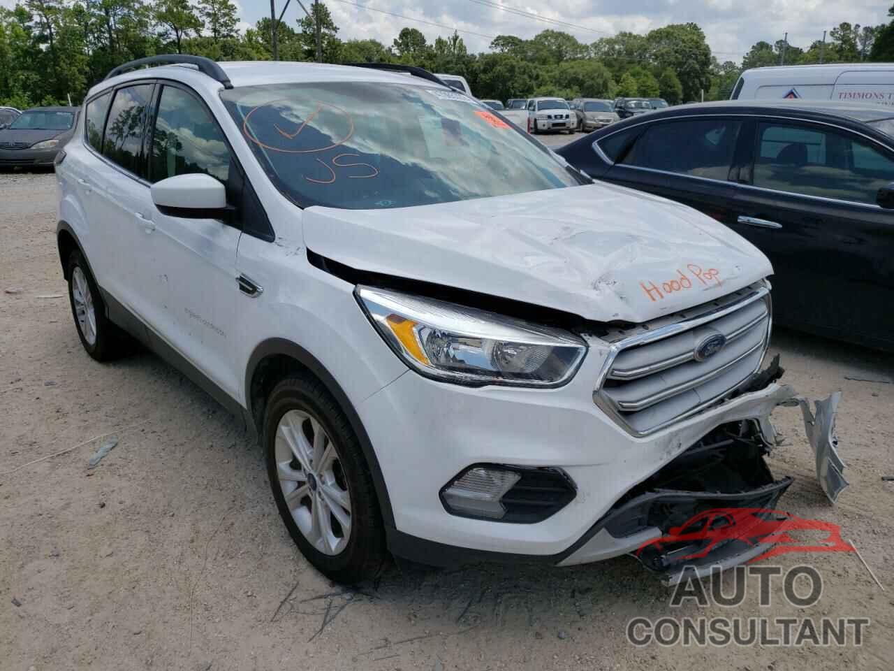 FORD ESCAPE 2018 - 1FMCU0GD7JUA32573